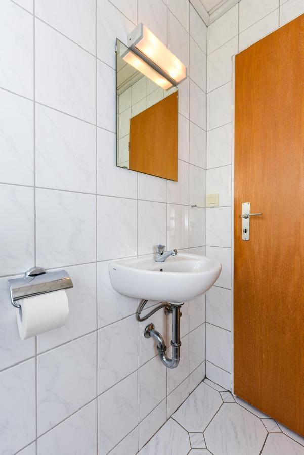 Ferienwohnungen Im Haus Waterkant Neuharlingersiel Kültér fotó