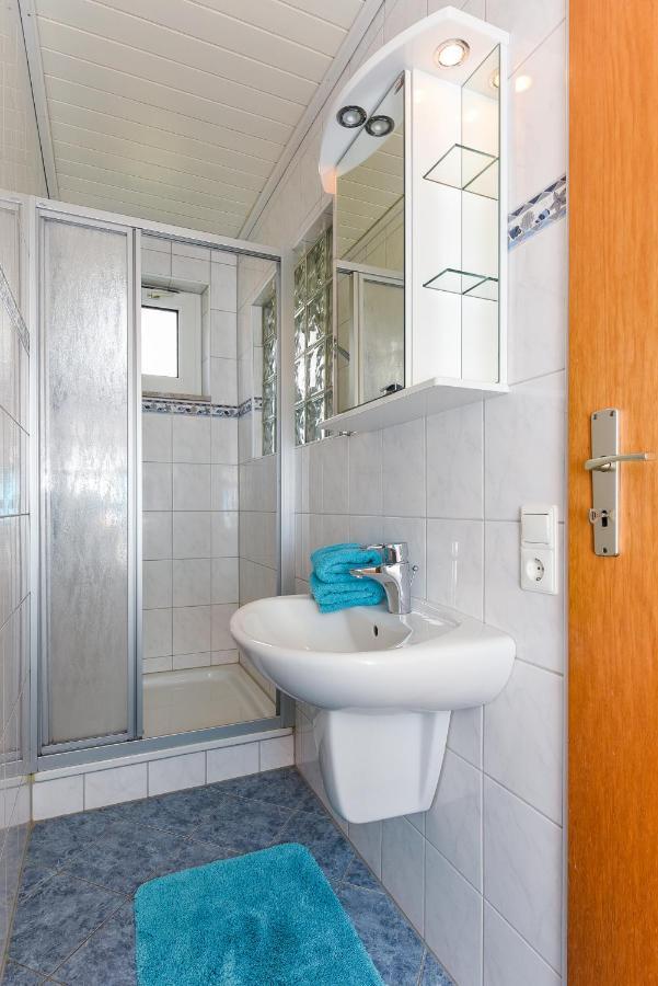 Ferienwohnungen Im Haus Waterkant Neuharlingersiel Kültér fotó