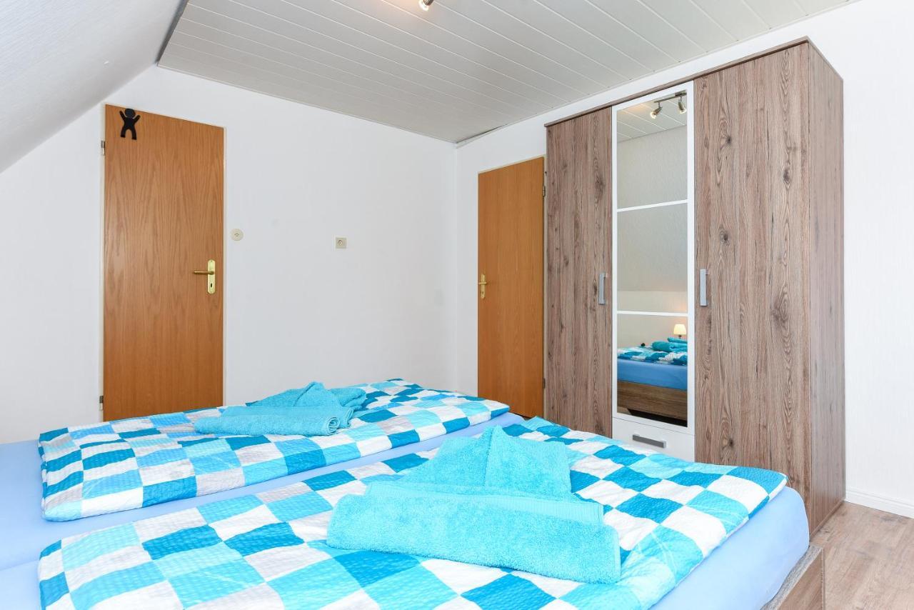 Ferienwohnungen Im Haus Waterkant Neuharlingersiel Kültér fotó
