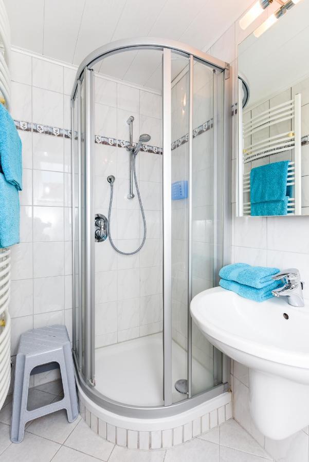 Ferienwohnungen Im Haus Waterkant Neuharlingersiel Kültér fotó