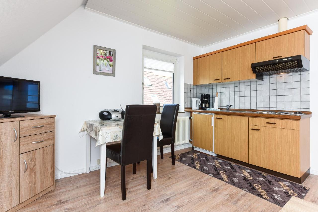 Ferienwohnungen Im Haus Waterkant Neuharlingersiel Kültér fotó